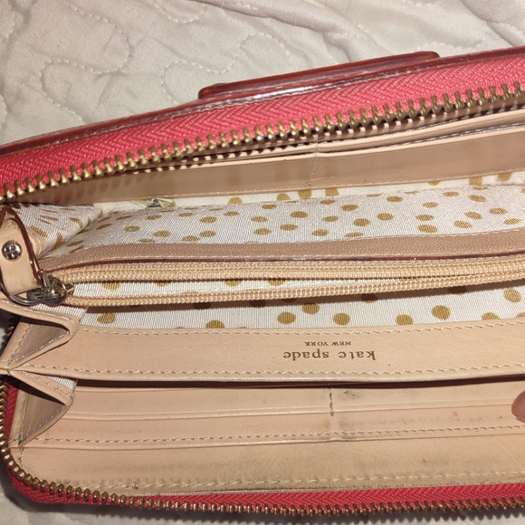 Kate Spade Wallet - Picture 10 of 11